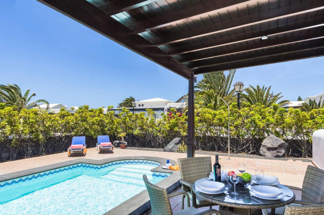 Villa Victoria Luz By Villa Plus Playa Blanca  Exteriör bild