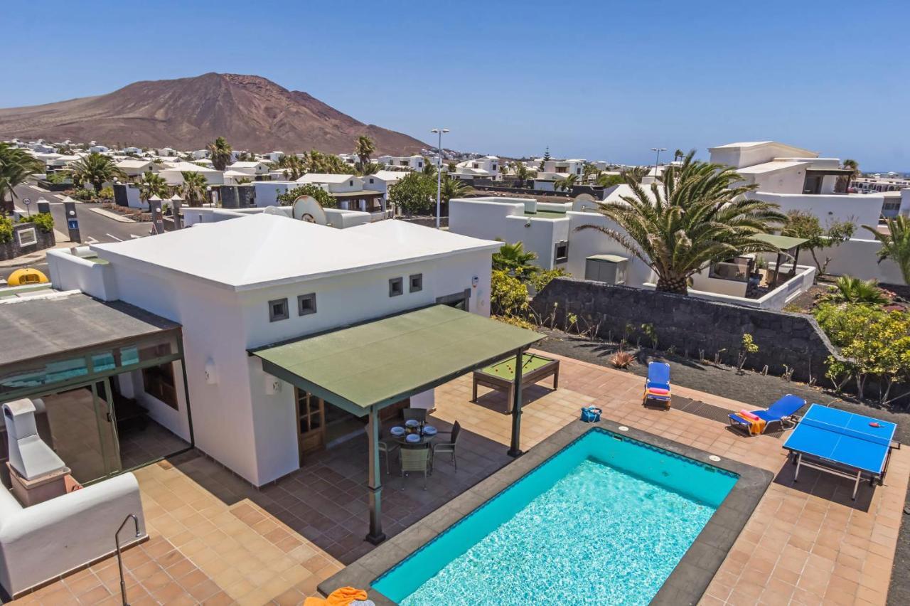 Villa Victoria Luz By Villa Plus Playa Blanca  Exteriör bild