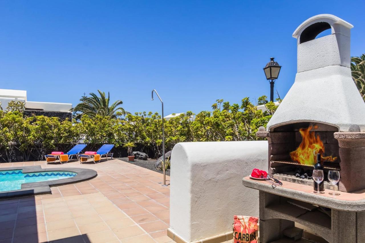 Villa Victoria Luz By Villa Plus Playa Blanca  Exteriör bild